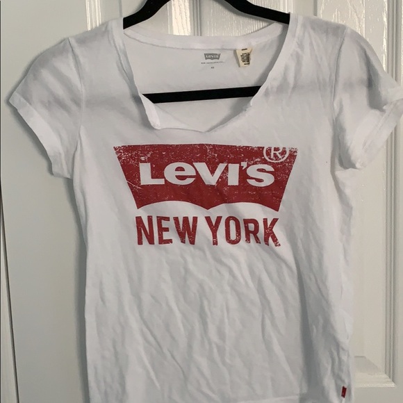 Levi’s T-shirt - Picture 1 of 2